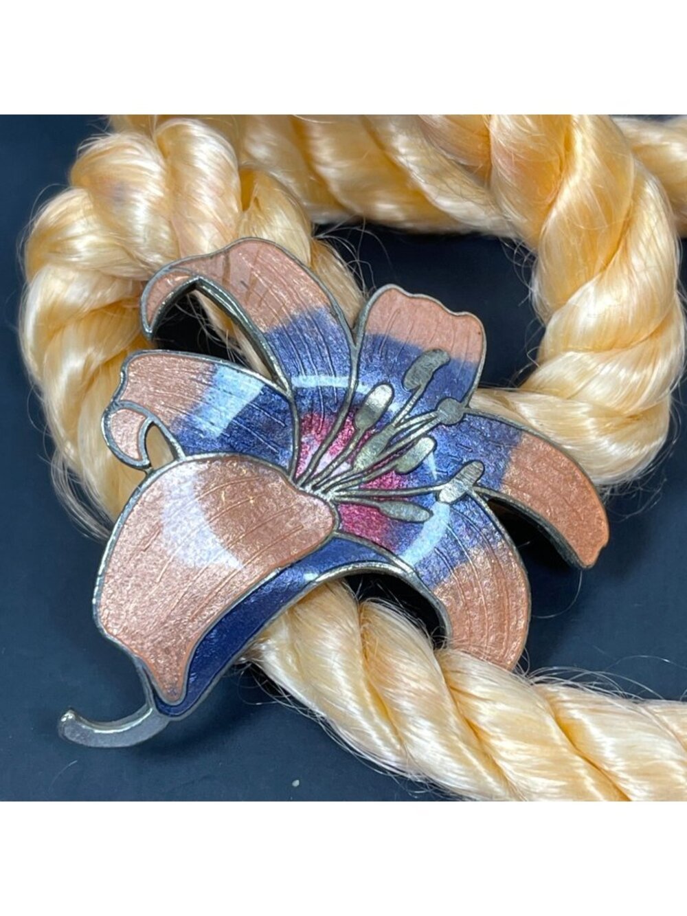 Vintage 80s Cloisonné Enamel Lily Pendant 24" Peach Rope Barrel Clasp Necklace